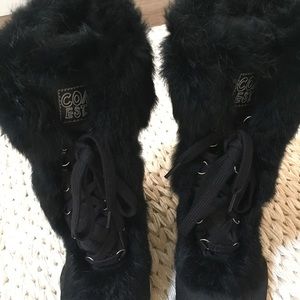 Coach snow boots with rabbit fur, size 8